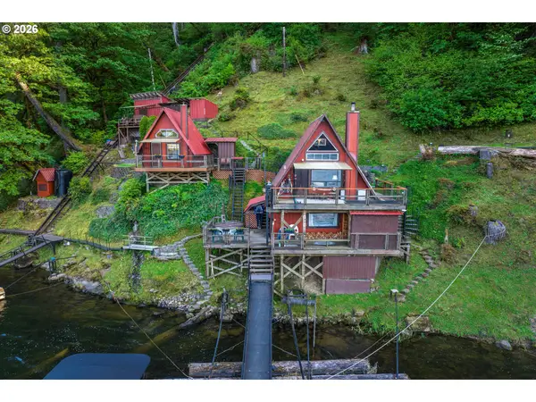 1901 Loon Lake Rd, Reedsport, OR 97467