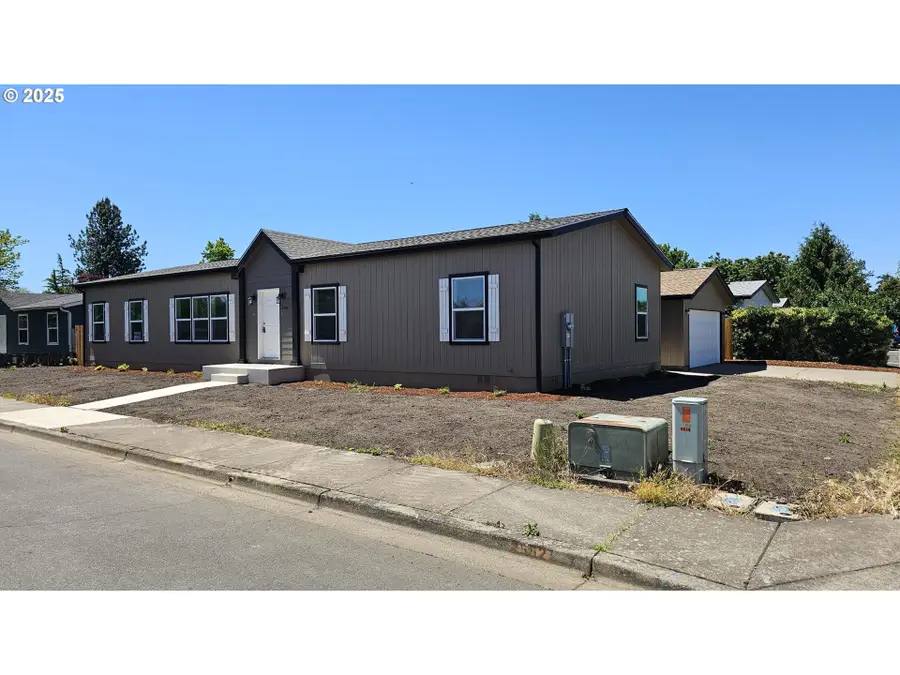 2544 Rosebay St, Eugene, OR 97402 - Image #2