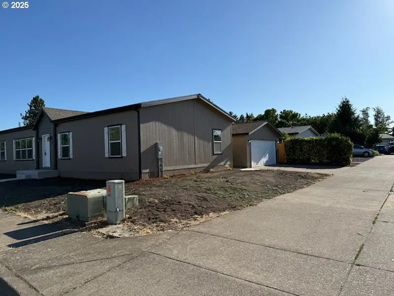 2544 Rosebay St, Eugene, OR 97402 - Image #3