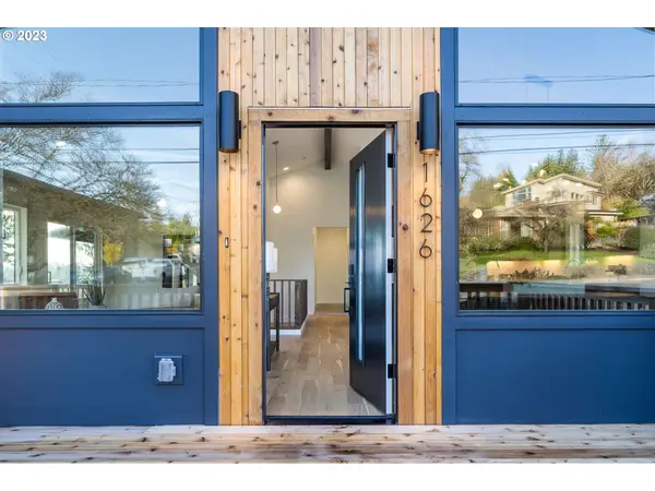 1626 SW Sunset Blvd, Portland, OR 97239