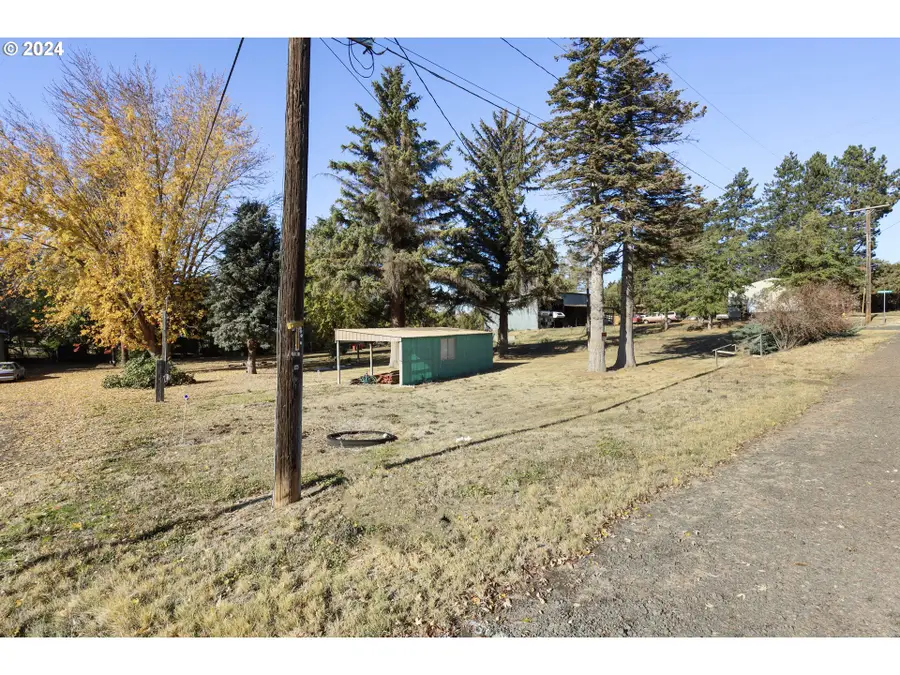600 Barnett St, Wasco, OR 97065 - Image #3