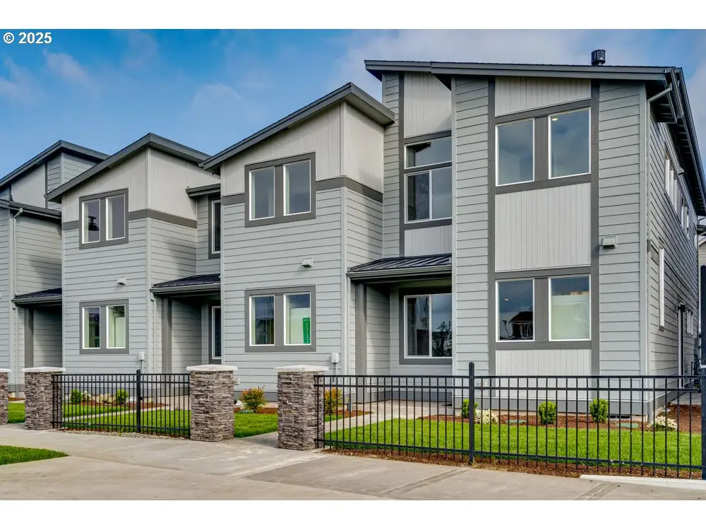 4224 SE Century Blvd, Hillsboro, OR 97123 - Image #1