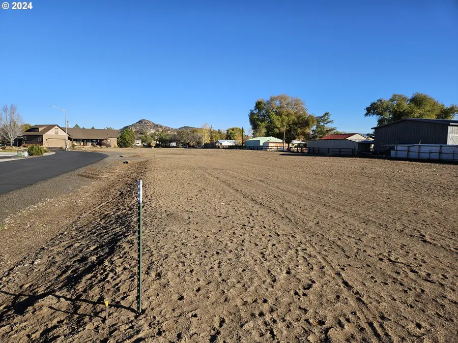 240 NW Saddle Ridge Loop, Prineville, OR 97754 - Image #2