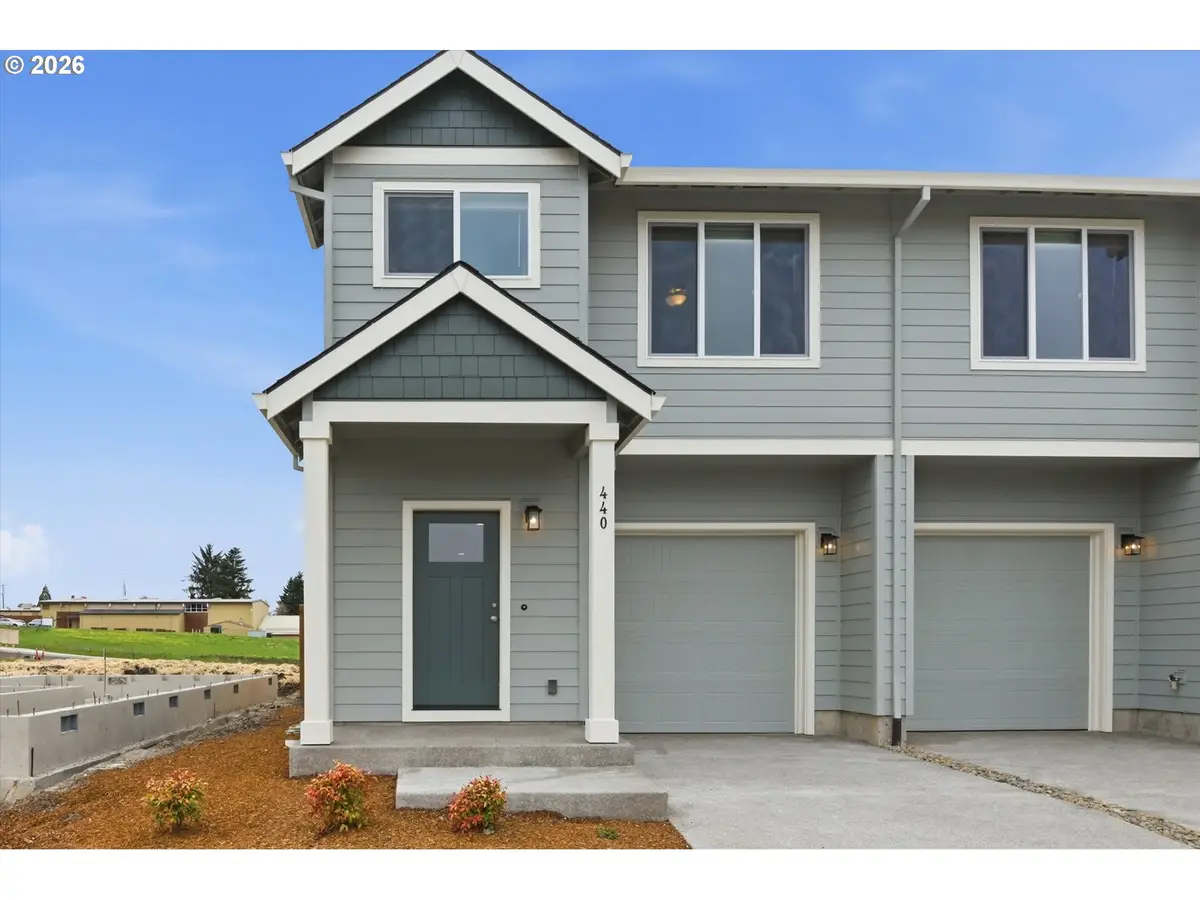 440 E Wilson St, Carlton, OR 97111 - #1