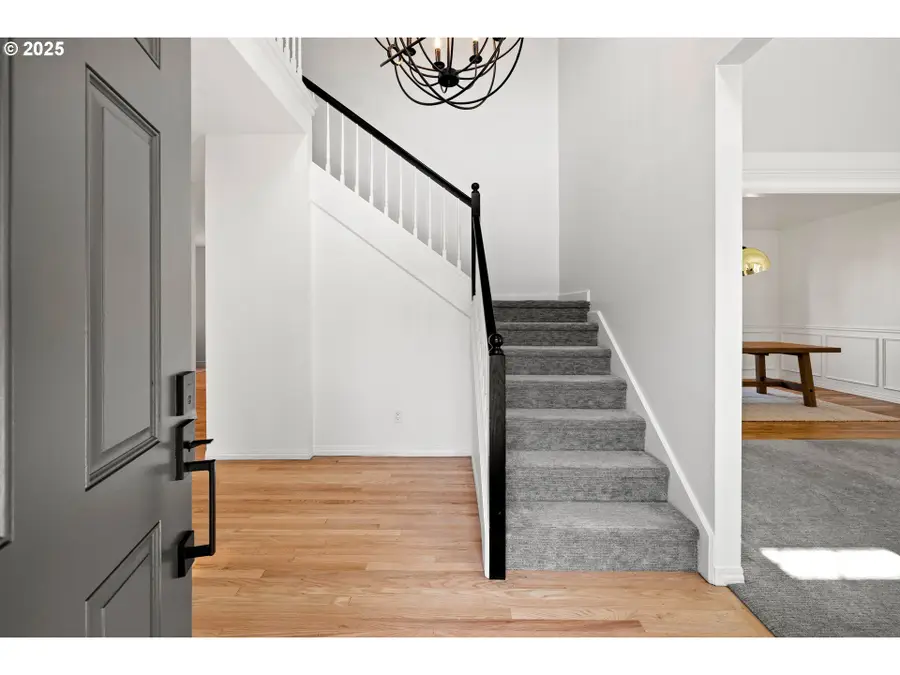 6135 Cheyenne Ter, Northwest Clackamas, OR 97068 - Image #3