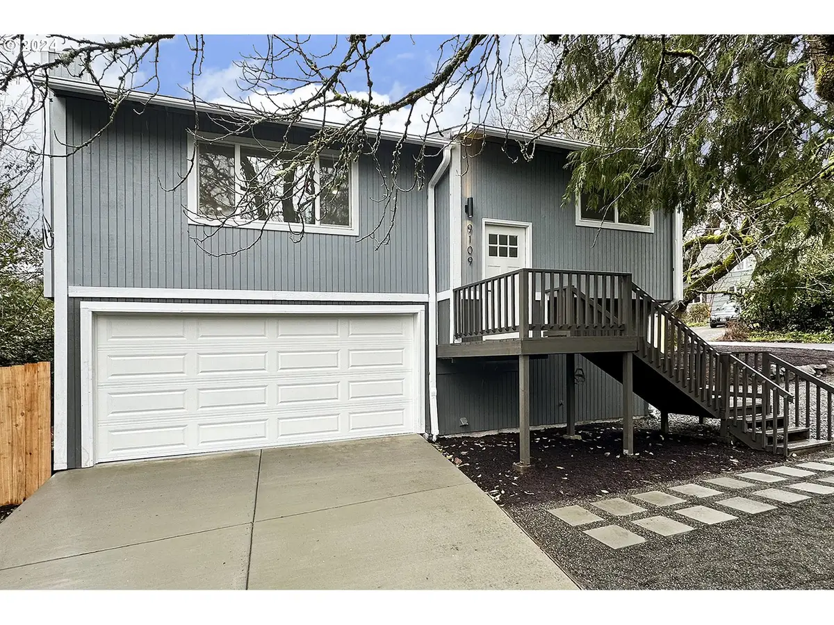 9109 SW Boones Ferry Rd, Portland, OR 97219 - Image #1