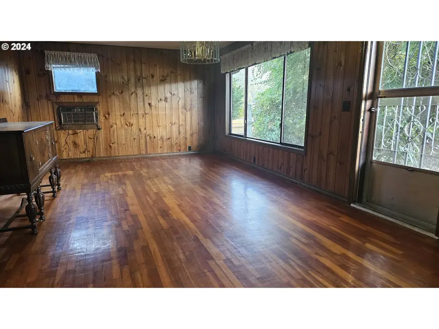 1176 SE 4th Ave, Mill City, OR 97360 - Image #3