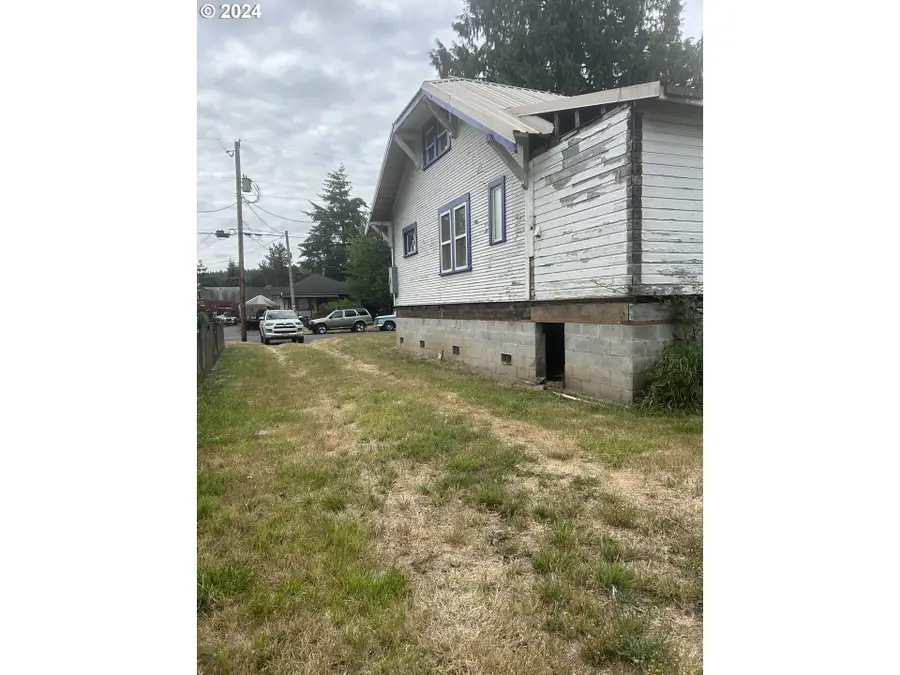 176 North St, Vernonia, OR 97064 - Image #3