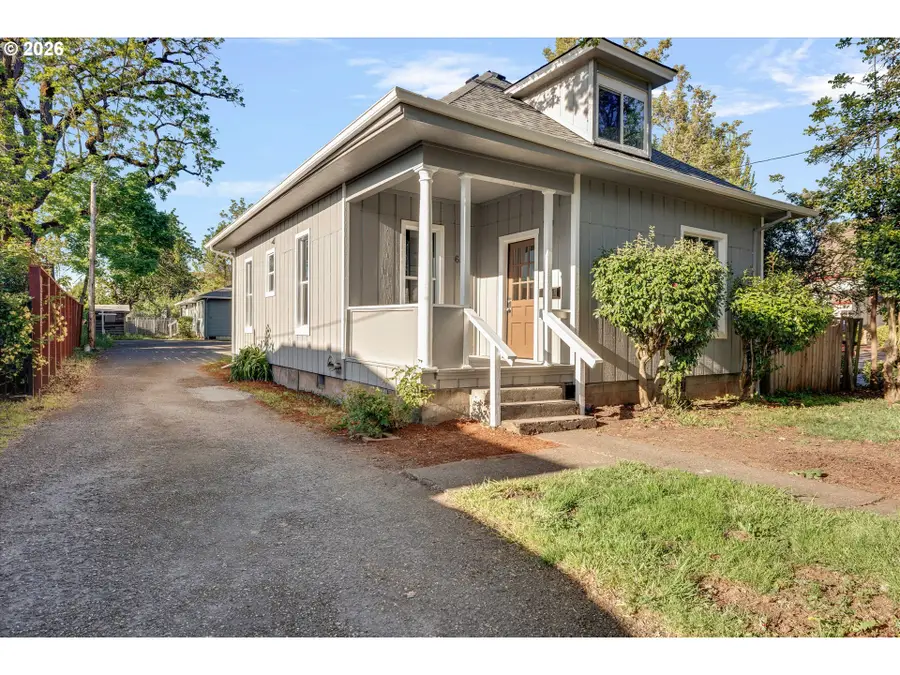 635 SE Walnut St, Hillsboro, OR 97123 - #2