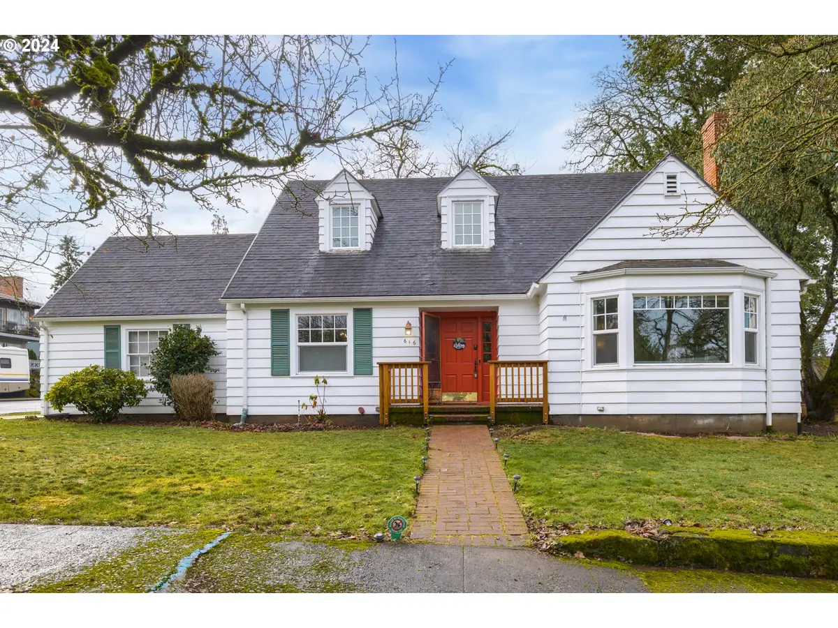 616 10th St, Oregon City, OR 97045 - Image #1