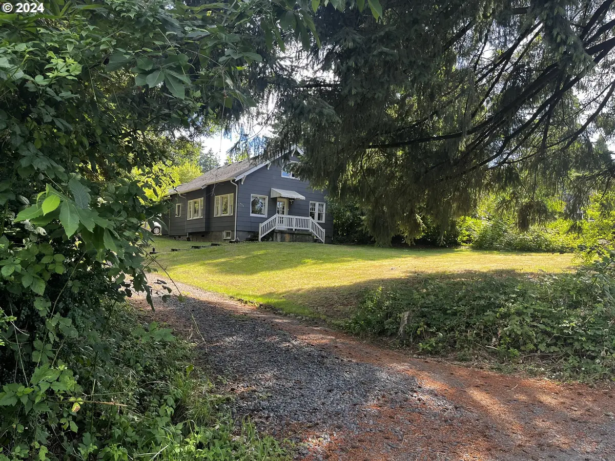 9270 SW Edgewood St, Tigard, OR 97223 - Image #1