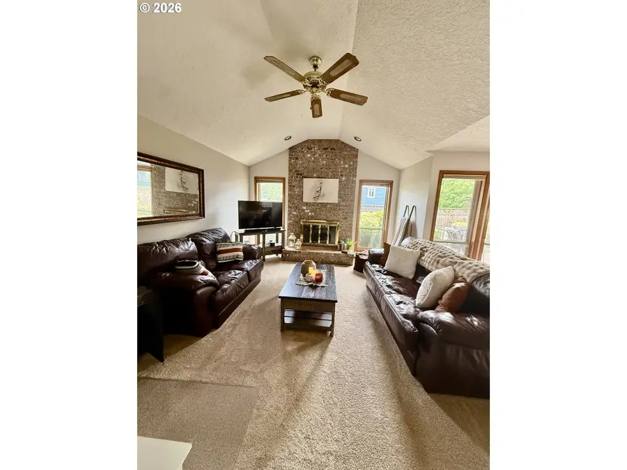 12410 SE 43rd Ave, Milwaukie, OR 97222 - #3