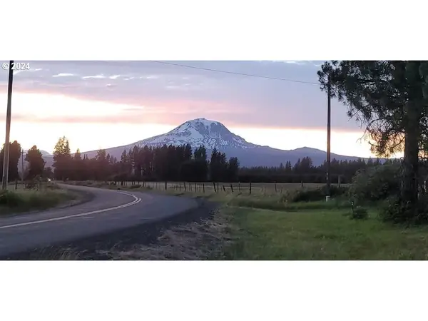 106 Lakeside Rd, Glenwood, WA 98619