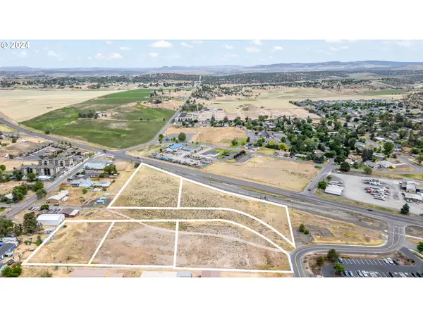 Hwy 97, Madras, OR 97741