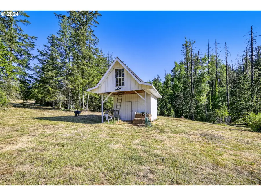 Ridgetop Dr #15, Eugene, OR 97405 - Image #2