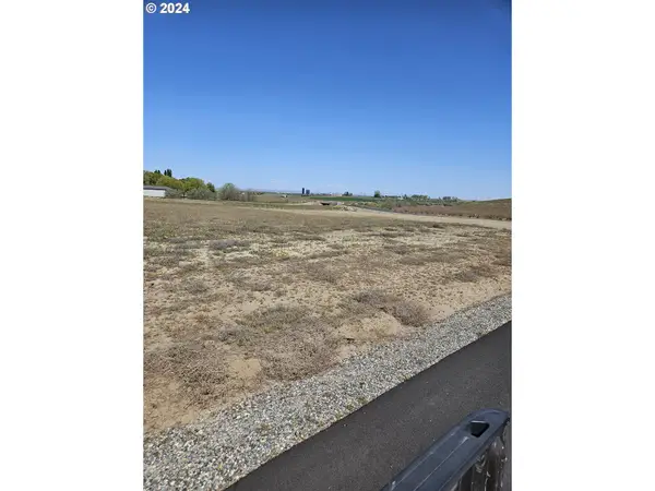 00000 Nighthawk Ln #8, Boardman, OR 97818