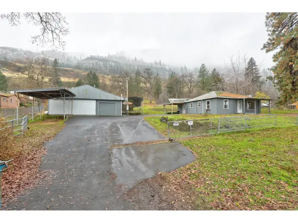 5700 Highway 30w, TheDalles, OR 97058