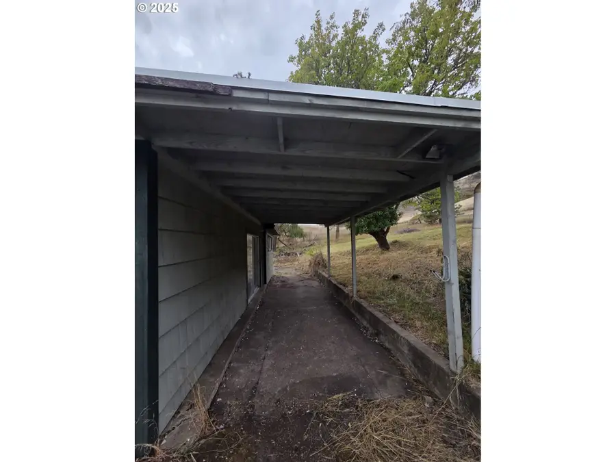 188 Robin St, Roseburg, OR 97470 - Image #2