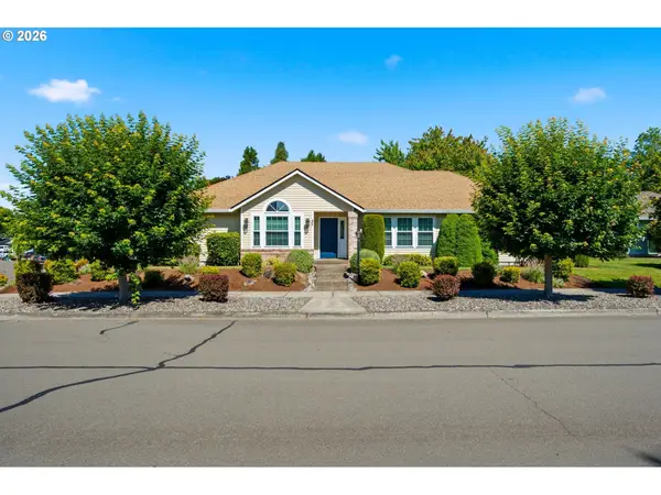 679 NE Maryann Ct, Hillsboro, OR 97124