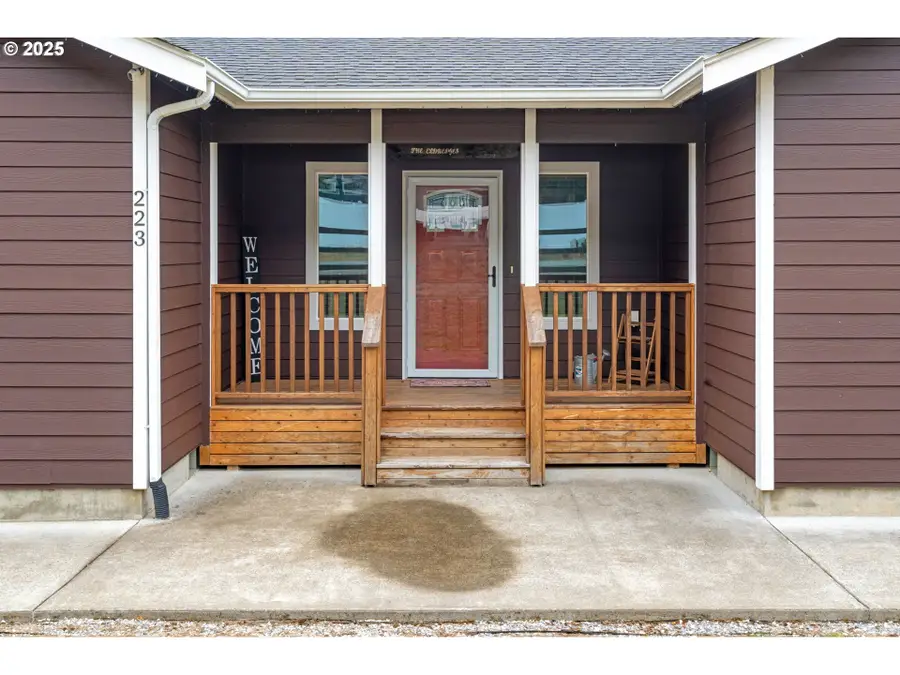 223 Oxbow Lake Ln, Onalaska, WA 98570 - Image #3