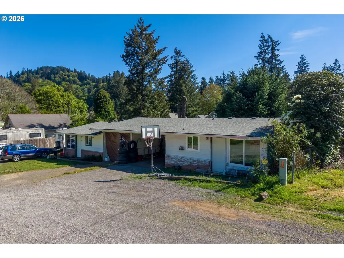 11766 Walnut Ave, Mapleton, OR 97453 - #1