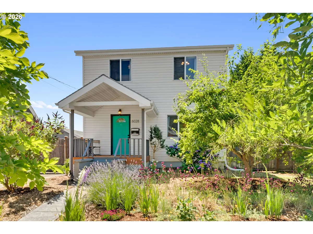 6028 SE Gladstone St, Portland, OR 97206 - #1