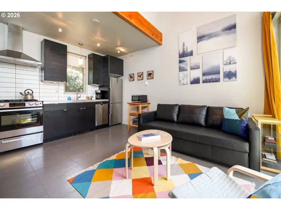 2321 SE Belmont St, Portland, OR 97214 - #3