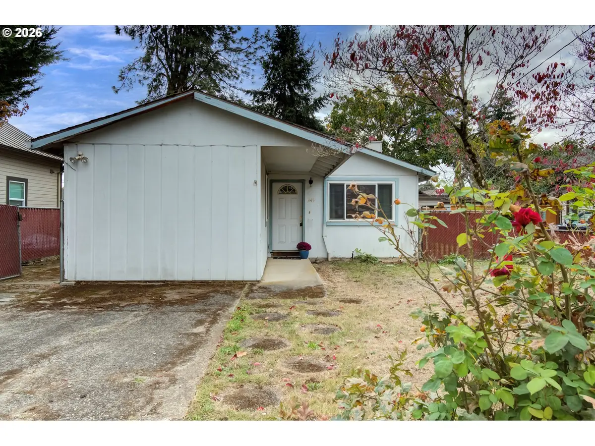 345 W Exeter St, Gladstone, OR 97027 - #1
