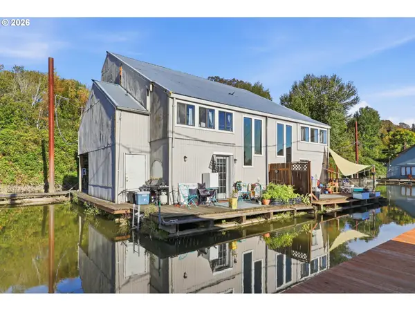 5 W Mill St #B13,B14, Ridgefield, WA 98642