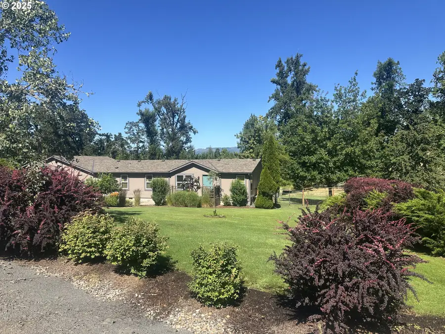 78135 Daybreak Dr, Cottage Grove, OR 97424 - Image #2