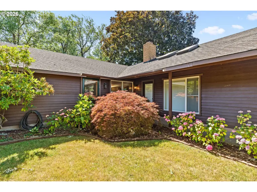 1940 Tarpon St, Eugene, OR 97401 - #3