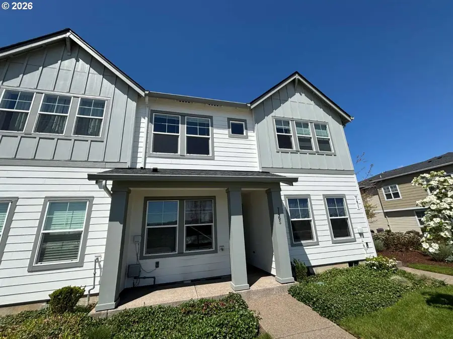 7465 SE Kinnaman St, Hillsboro, OR 97123 - #2