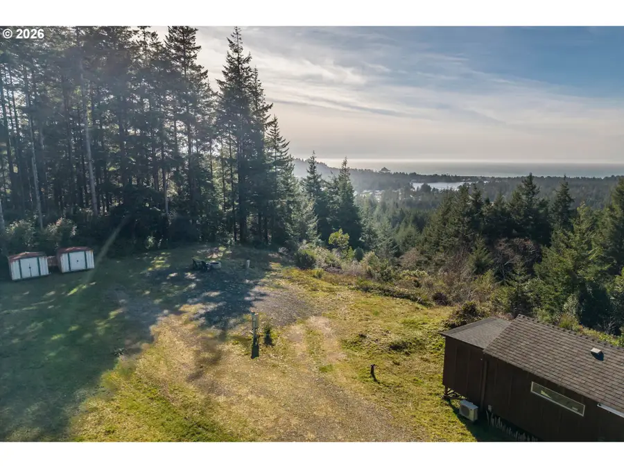 42365 Hensley Hill Rd, Port Orford, OR 97465 - #3