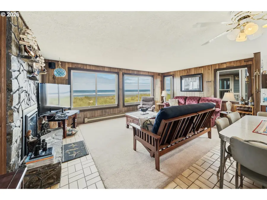 321 N Pacific St, Rockaway Beach, OR 97136 - #2