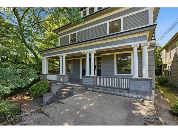 3425 S Corbett Ave, Portland, OR 97239