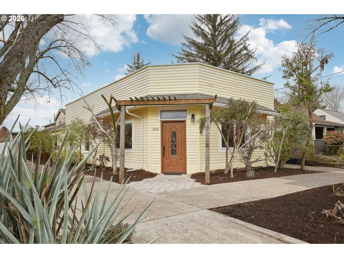6001 N Delaware Ave, Portland, OR 97217 - #1