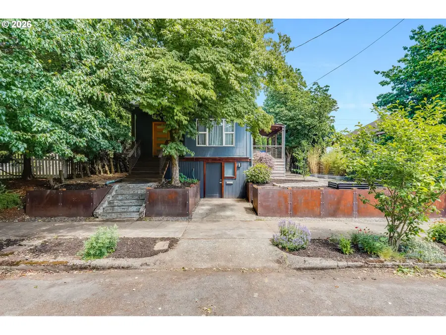 3712 SE 8th Ave, Portland, OR 97202 - #2