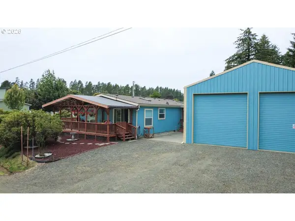 600 Tiara St, Lakeside, OR 97449