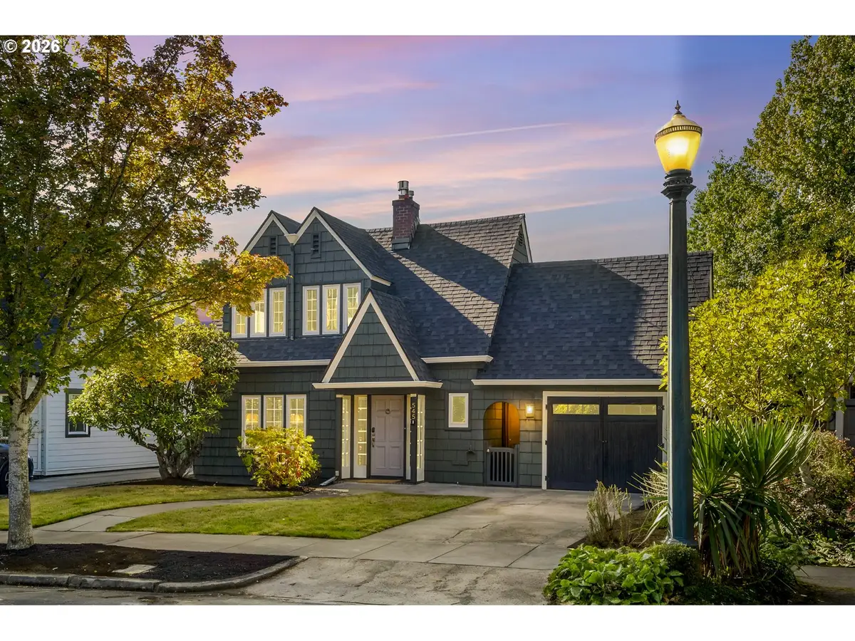 545 SE Peacock Ln, Portland, OR 97214 - #1