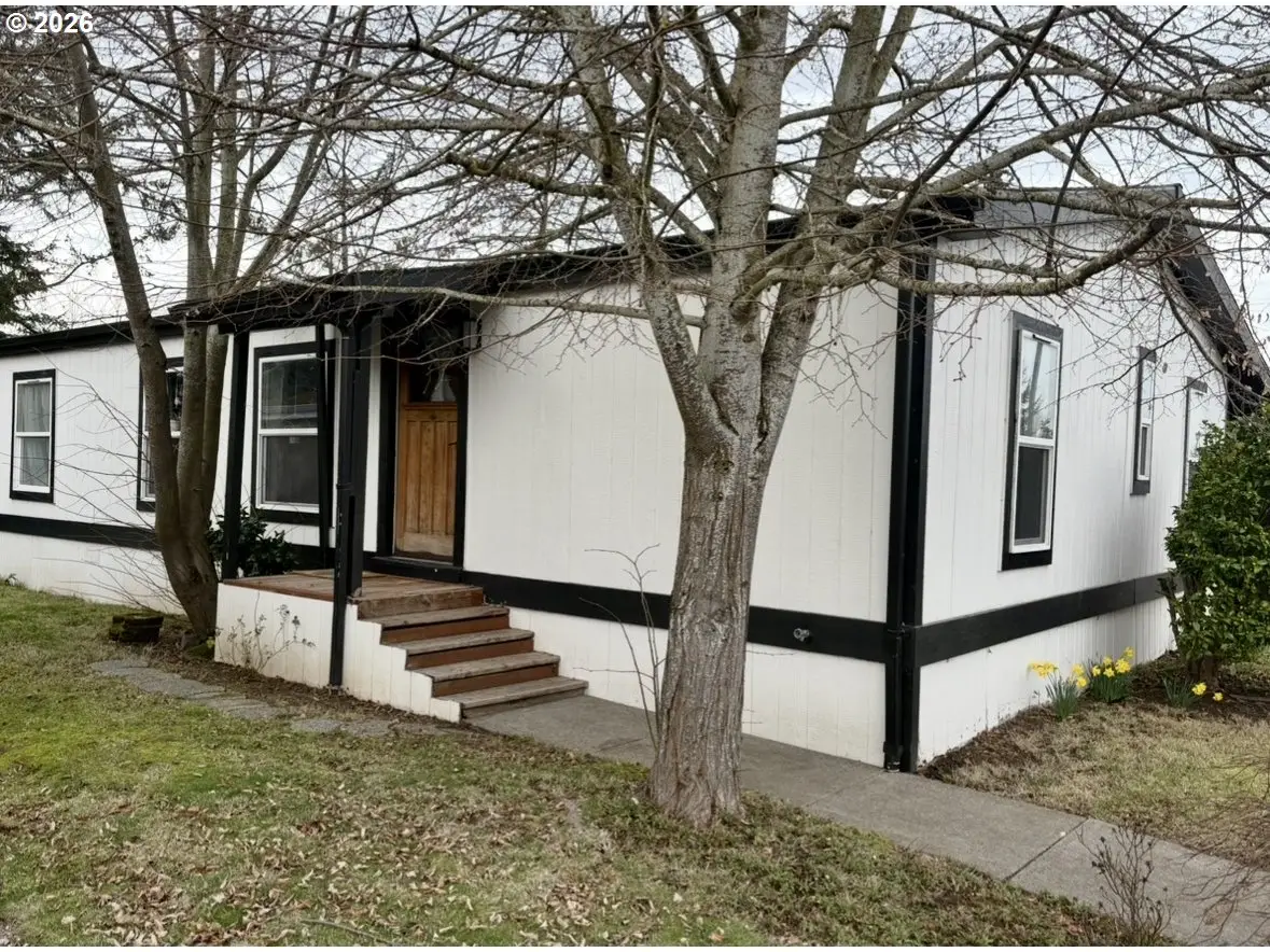 660 Village Dr #13, Molalla, OR 97038 - #1