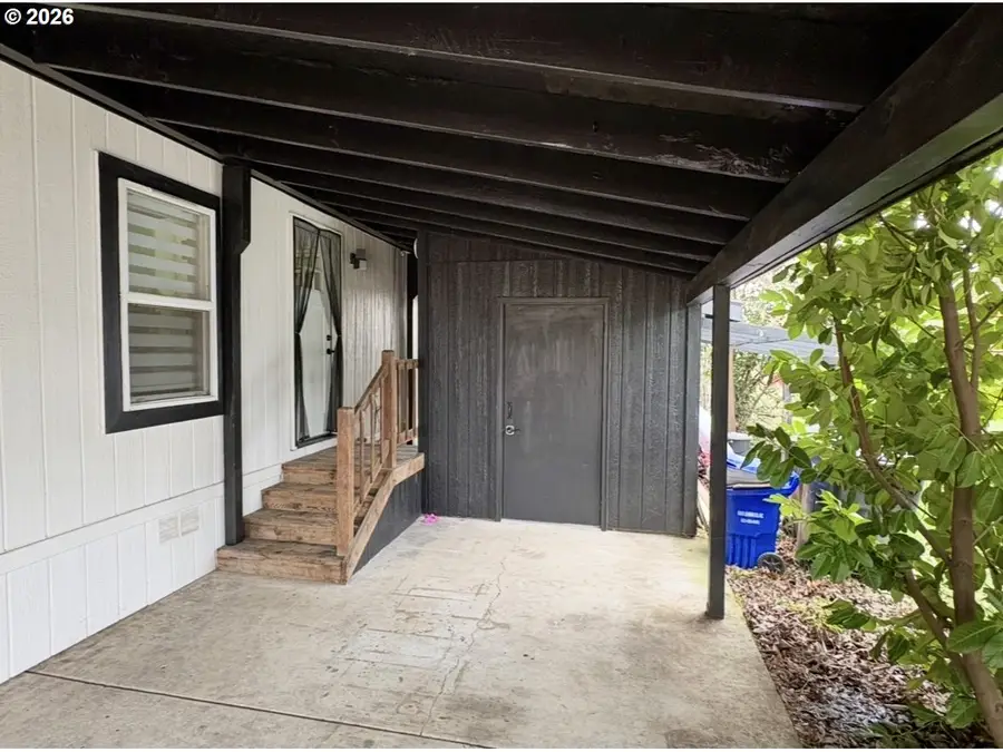 660 Village Dr #13, Molalla, OR 97038 - #3