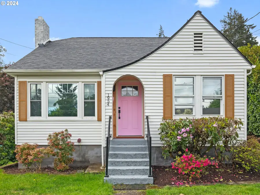 1954 Buck St, West Linn, OR 97068 - Image #2