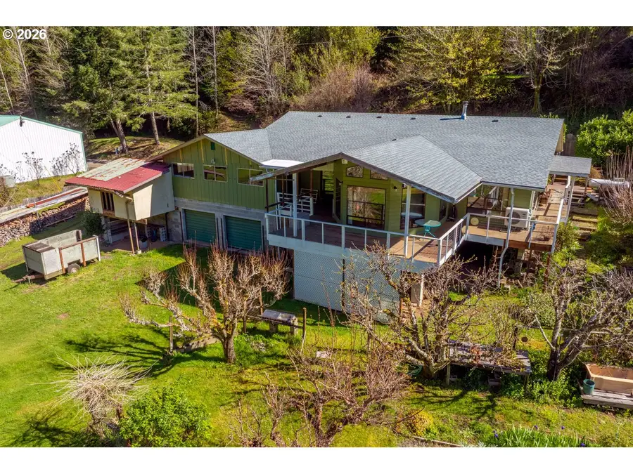 2130 Scottsburg West Rd, Scottsburg, OR 97473 - #2