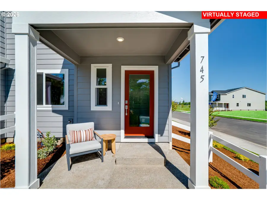 830 Sifuentez Ct, Woodburn, OR 97071 - #3