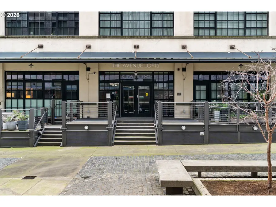 1400 NW Irving St #713, Portland, OR 97209 - #2