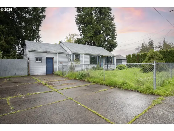 5418 A St, Springfield, OR 97478