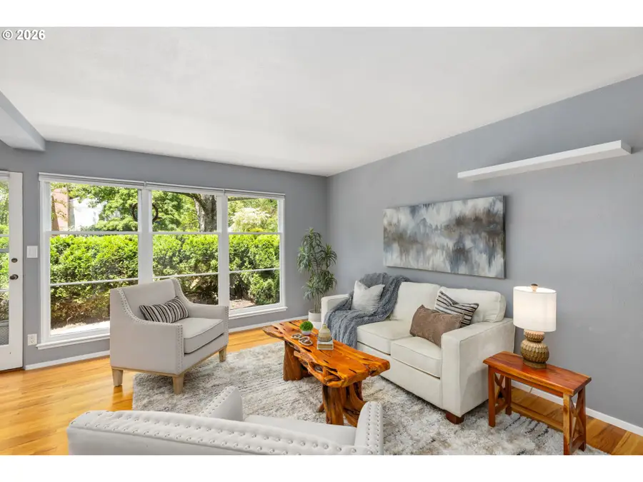 6811 NE Broadway, Portland, OR 97213 - #3