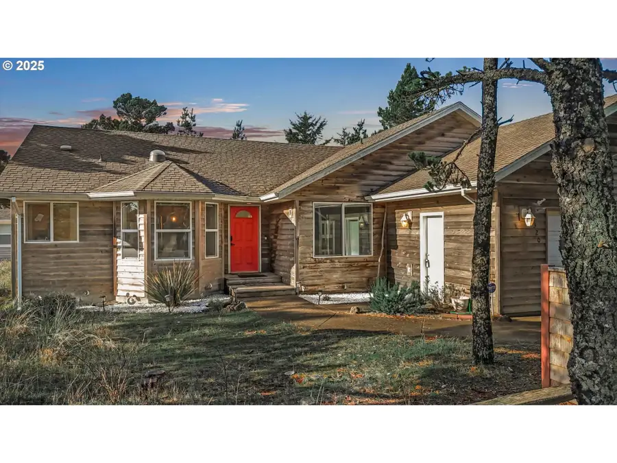 34320 Cape Kiwanda Dr, Pacific City, OR 97135 - Image #2