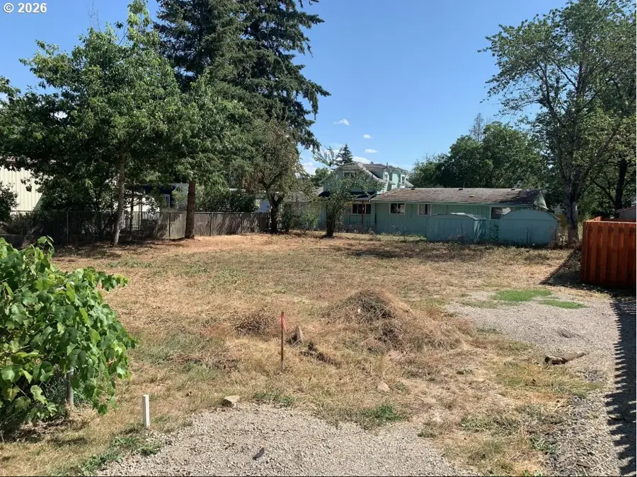 10222 SE Schiller St, Portland, OR 97266 - #2