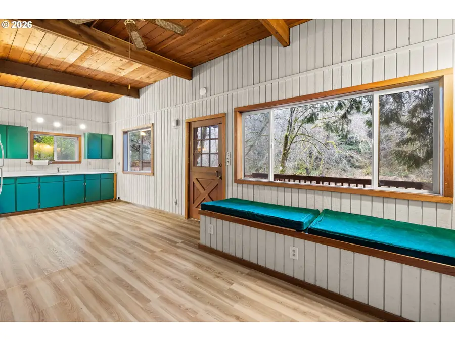 15094 Creek View Ln, Vernonia, OR 97064 - #2